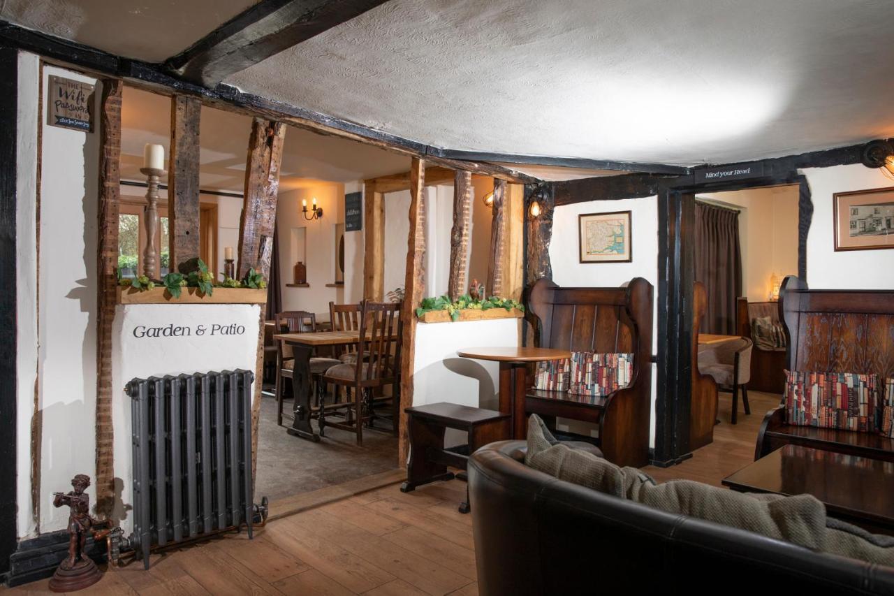 The Cock Inn Hotel Ширинг Экстерьер фото
