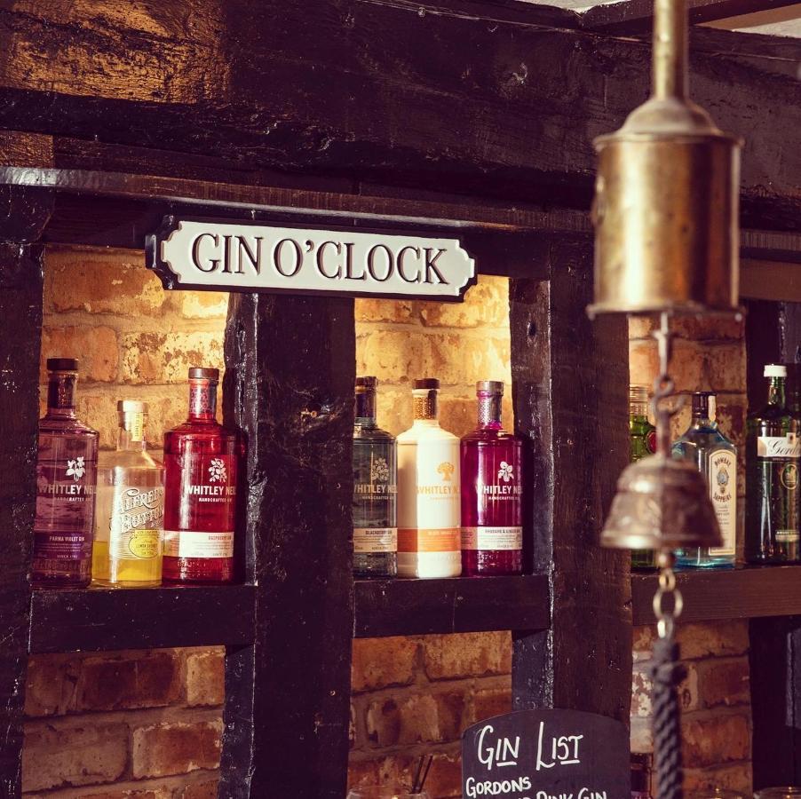 The Cock Inn Hotel Ширинг Экстерьер фото