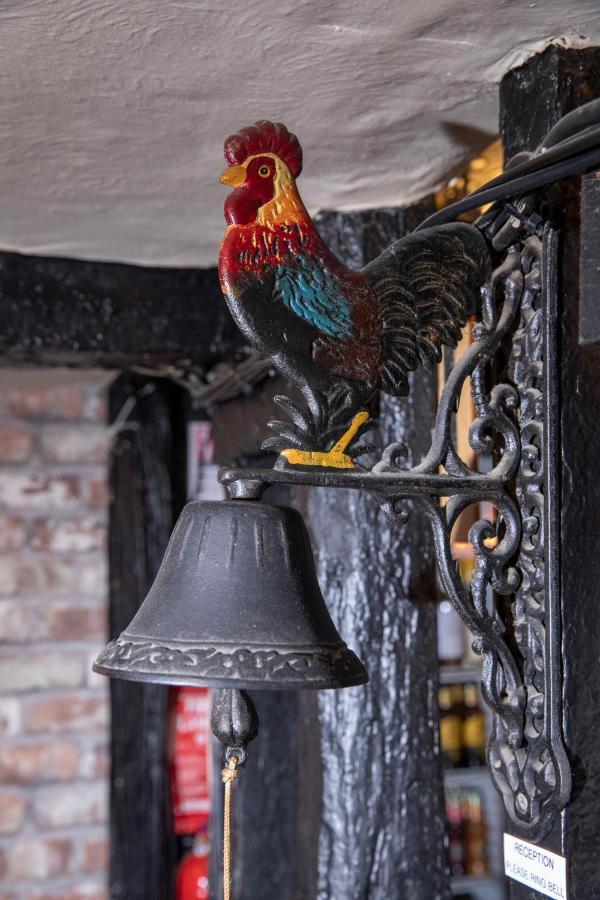 The Cock Inn Hotel Ширинг Экстерьер фото